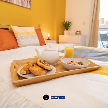 Spacious 2 Bedroom Apt By Ls2G Short Lets & Serviced Accommodation Greater London With Free Wifi Exterior photo