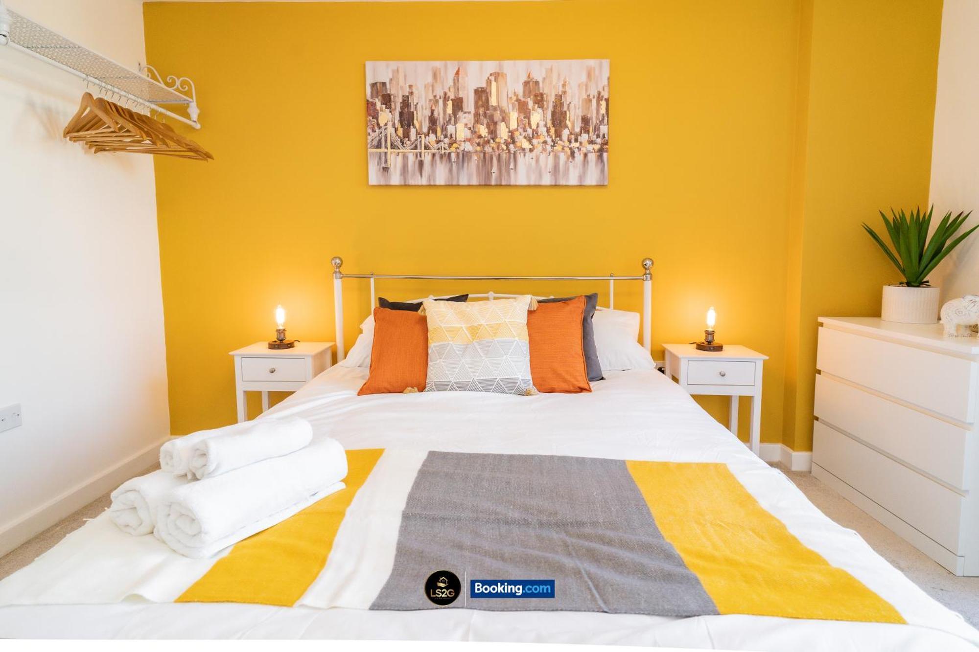 Spacious 2 Bedroom Apt By Ls2G Short Lets & Serviced Accommodation Greater London With Free Wifi Exterior photo