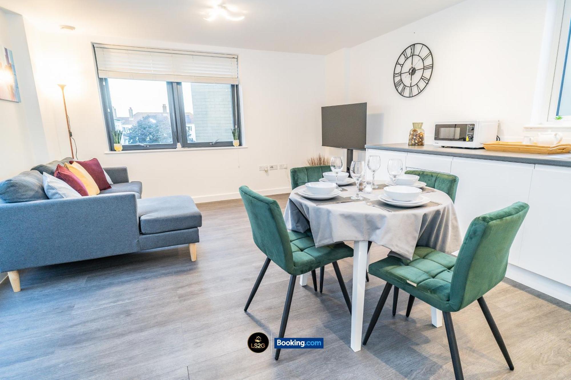 Spacious 2 Bedroom Apt By Ls2G Short Lets & Serviced Accommodation Greater London With Free Wifi Exterior photo